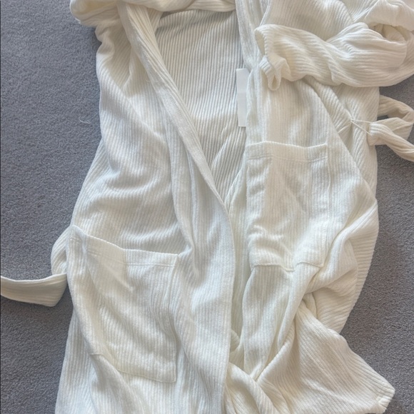 Charter Club Cream Ribbed Robe - Picture 6 of 6